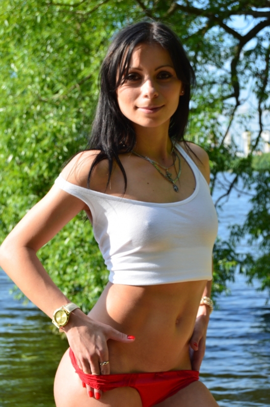 Галина, 22 года, 1 размер груди