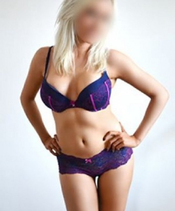 Азалия, 30 лет, 2 размер груди